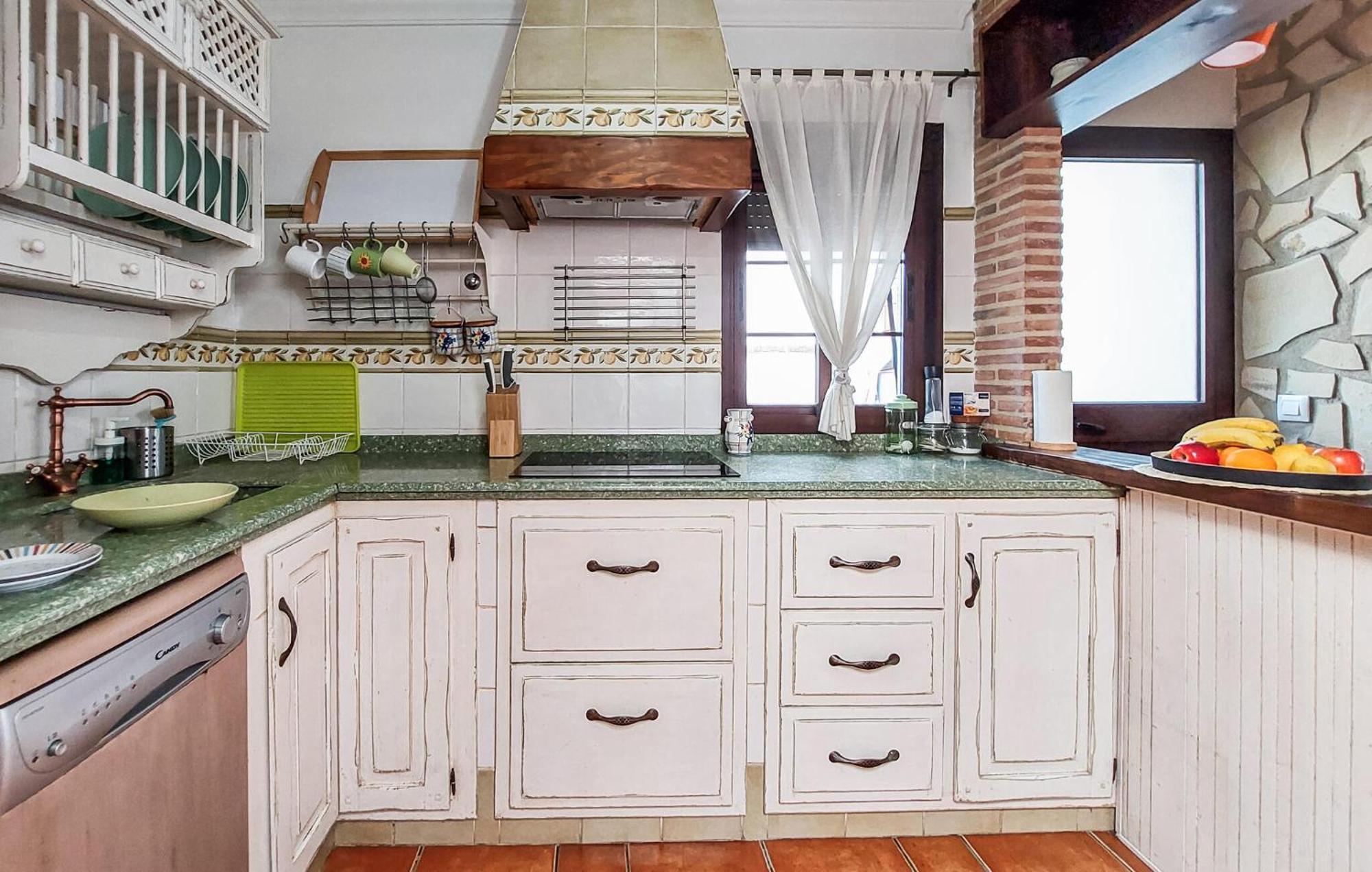 2 Bedroom Cozy Home In Грасалема Екстер'єр фото